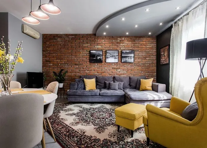 Luca House * בודארוס